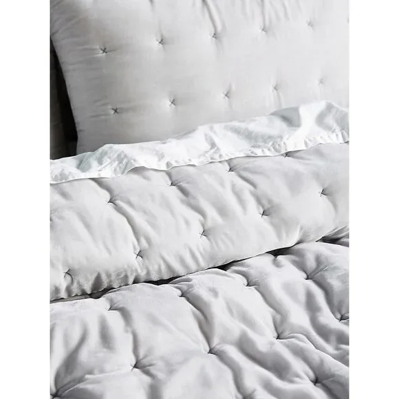 Anthropologie Velvet Emery Quilt King Size Embriodered Silver - Picture 3 of 8